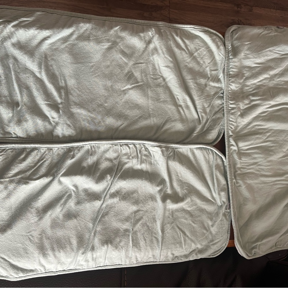 Kyte BABY Cream Kids Pillow Set